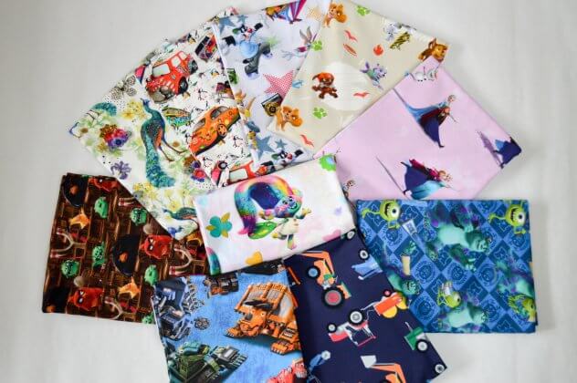 set dizajnových úpletov